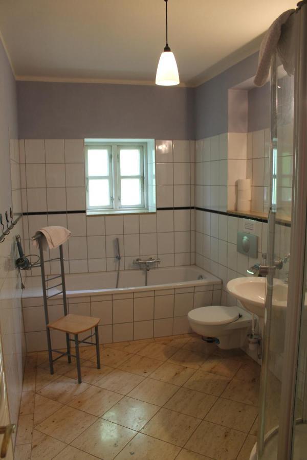 Altes Waschhaus Krakvitz Apartment Putbus Bagian luar foto